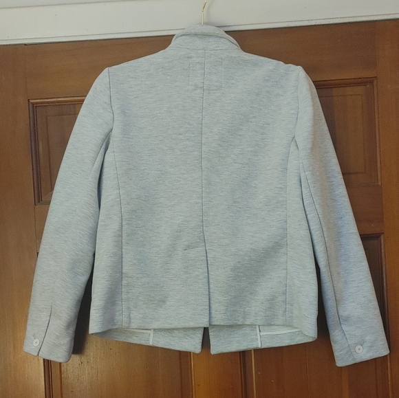 HP! 🎉🎉🎉NWOT Gap Blazer - Picture 3 of 9
